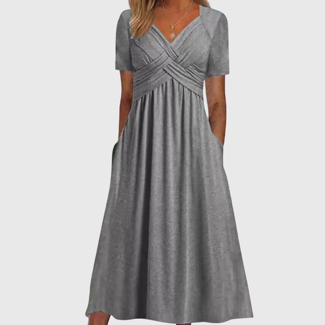 Amanda - Flattering Dress